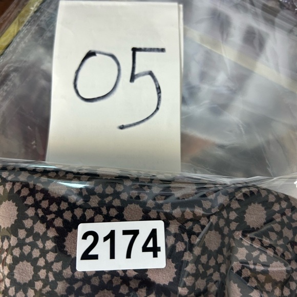 AnyBody Blouse Plus Size 1X Long Sleeve Printed Soft Stretch Modal Cotton Boho - Picture 11 of 11